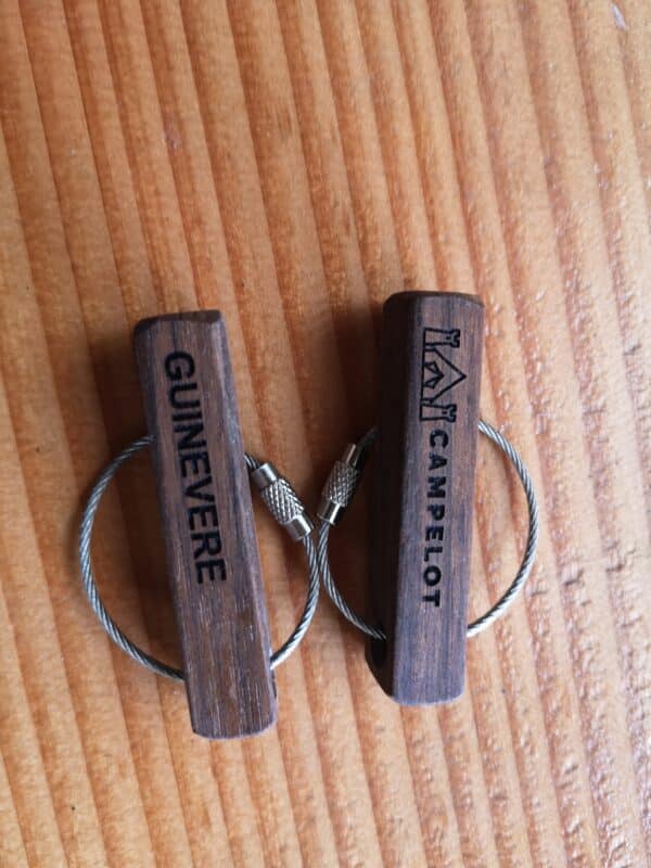 Schlüsselanhänger mit Gravur Campelot und Guinevere